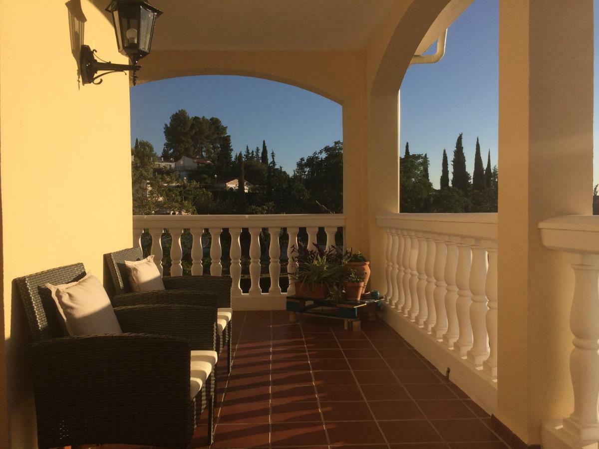 דירות גרנדה Bonita Casa En Barrio De Monachil מראה חיצוני תמונה