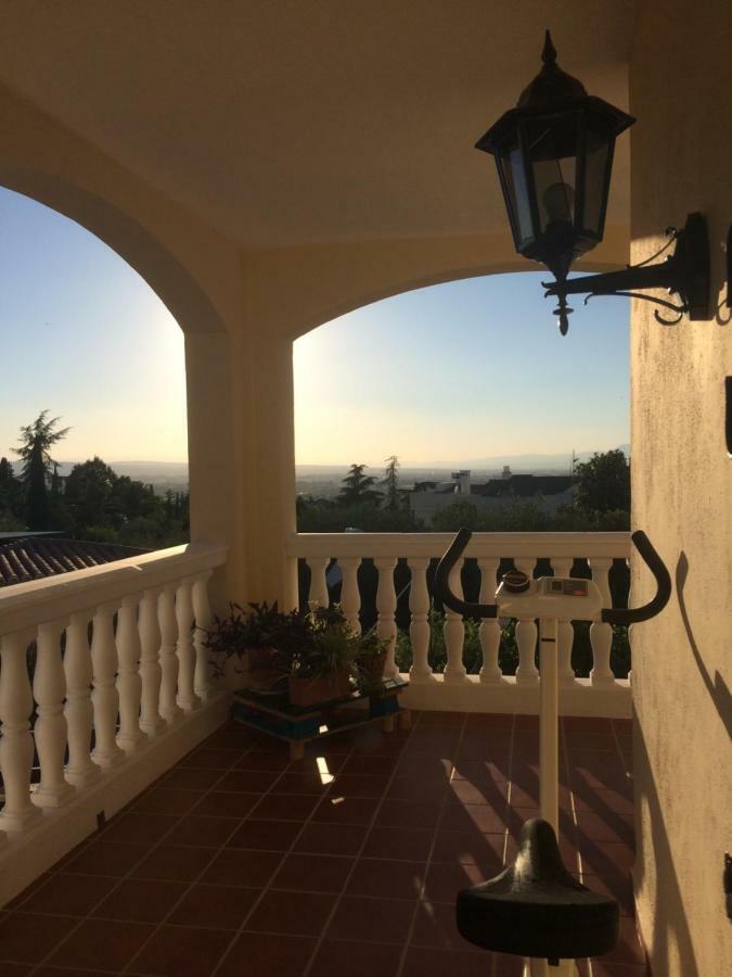 דירות גרנדה Bonita Casa En Barrio De Monachil מראה חיצוני תמונה